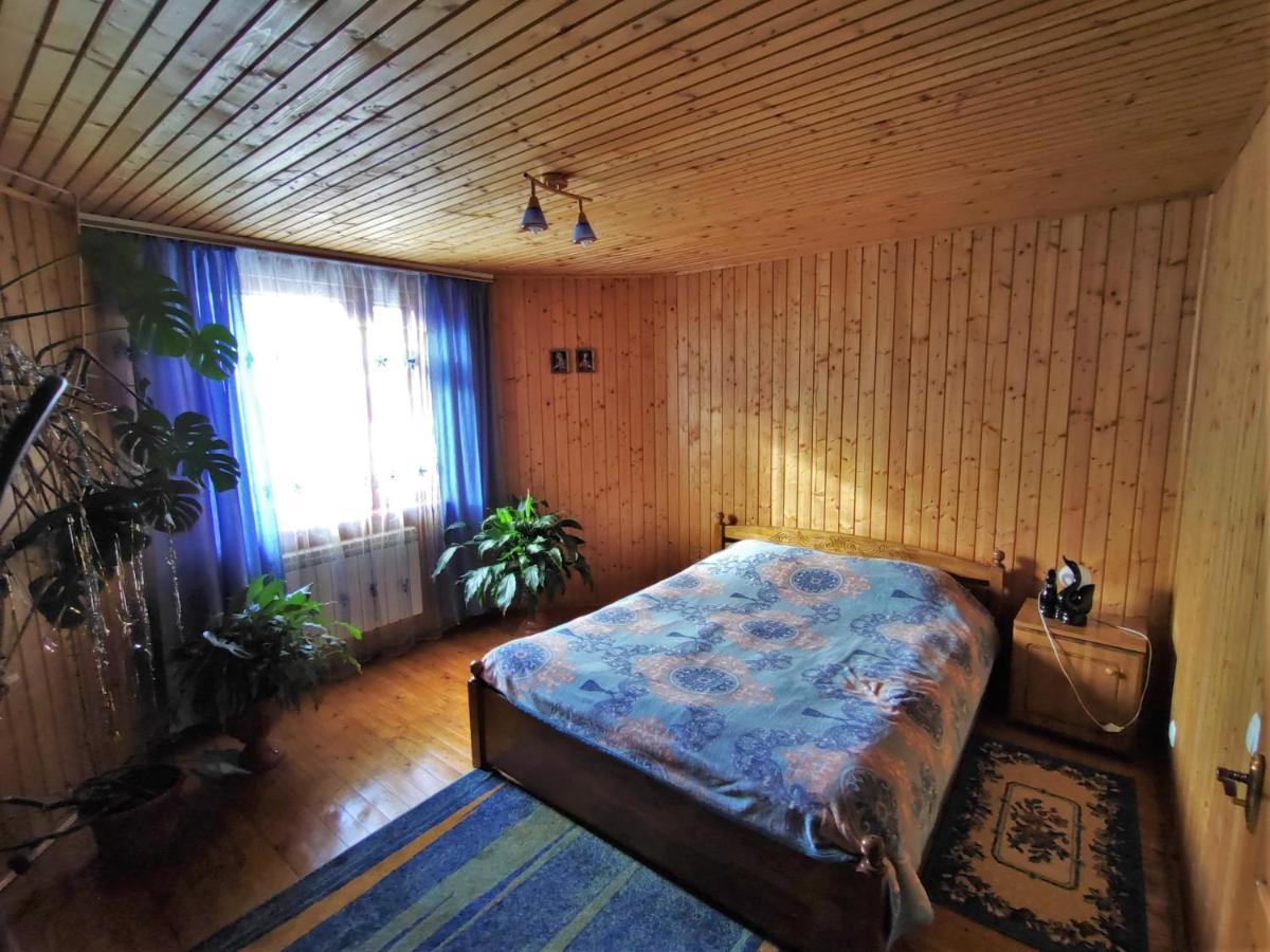 Guesthouse U Dida Viktora Yaremche Exterior photo