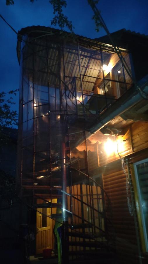 Guesthouse U Dida Viktora Yaremche Exterior photo
